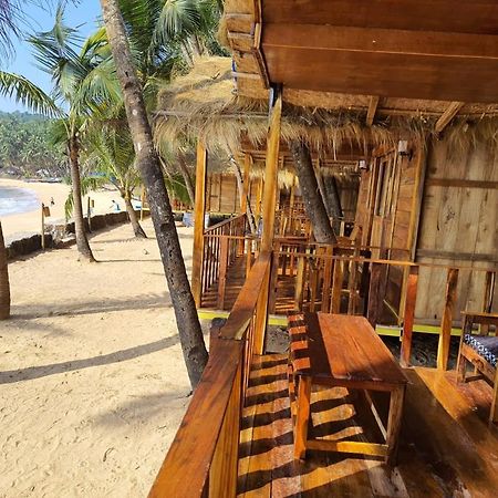 Sea Front Cottages Little Khola Cola Exterior foto