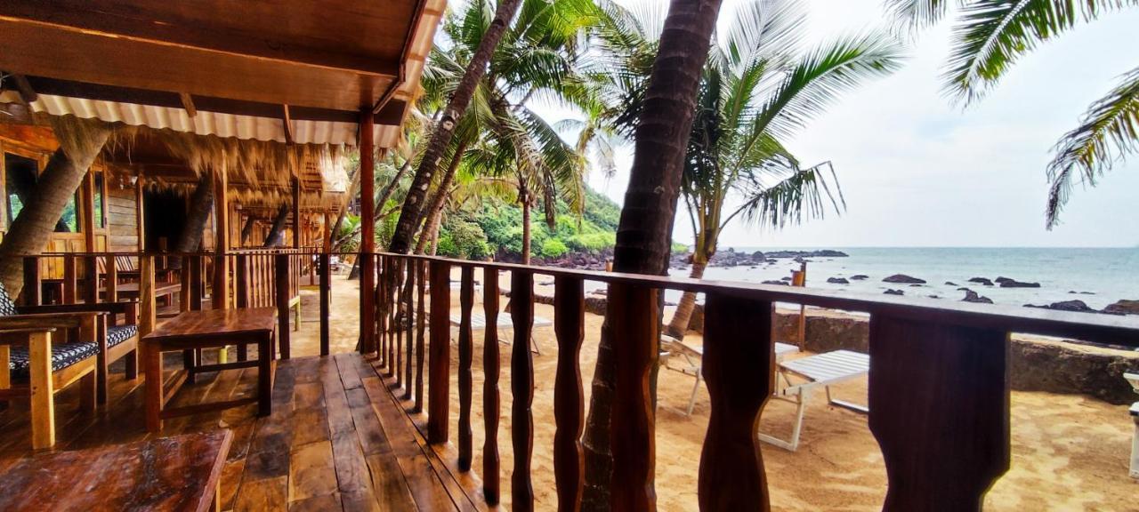 Sea Front Cottages Little Khola Cola Exterior foto