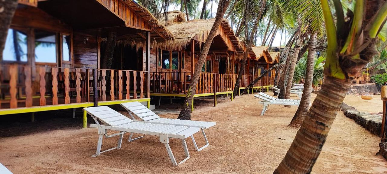 Sea Front Cottages Little Khola Cola Exterior foto